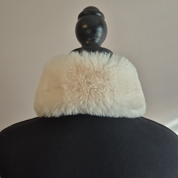 Neck Scarf - Picture 2 of 5